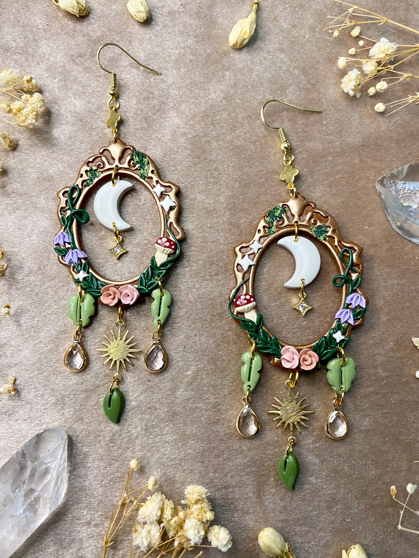 Vintage Fantasy Moon Frame Earrings