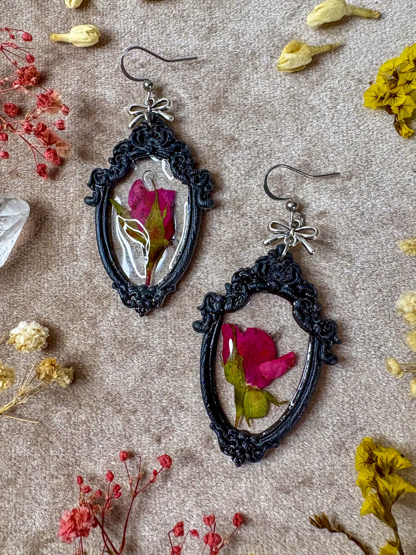 Black Vintage Frame Earrings
