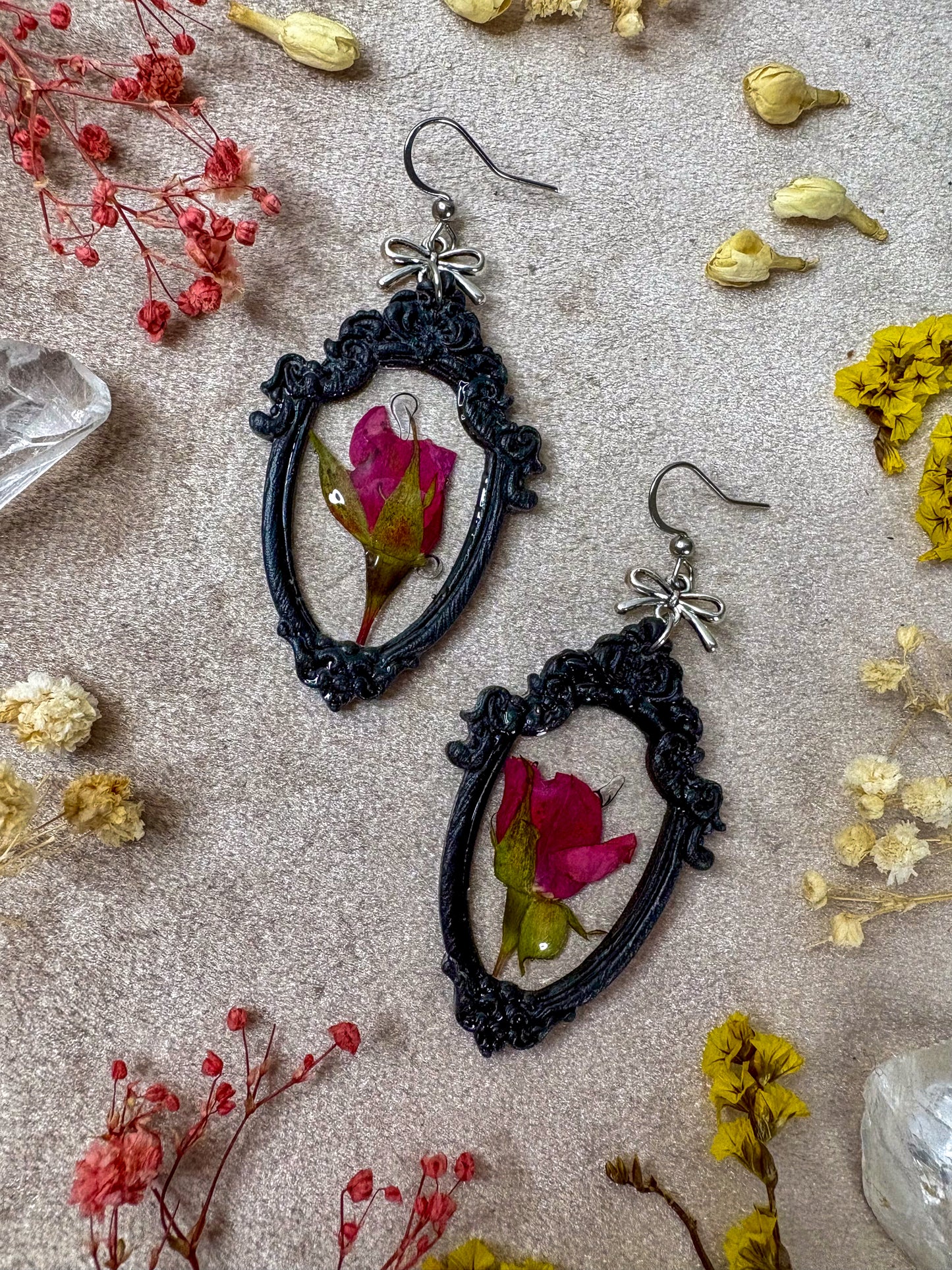 Black Vintage Frame Earrings
