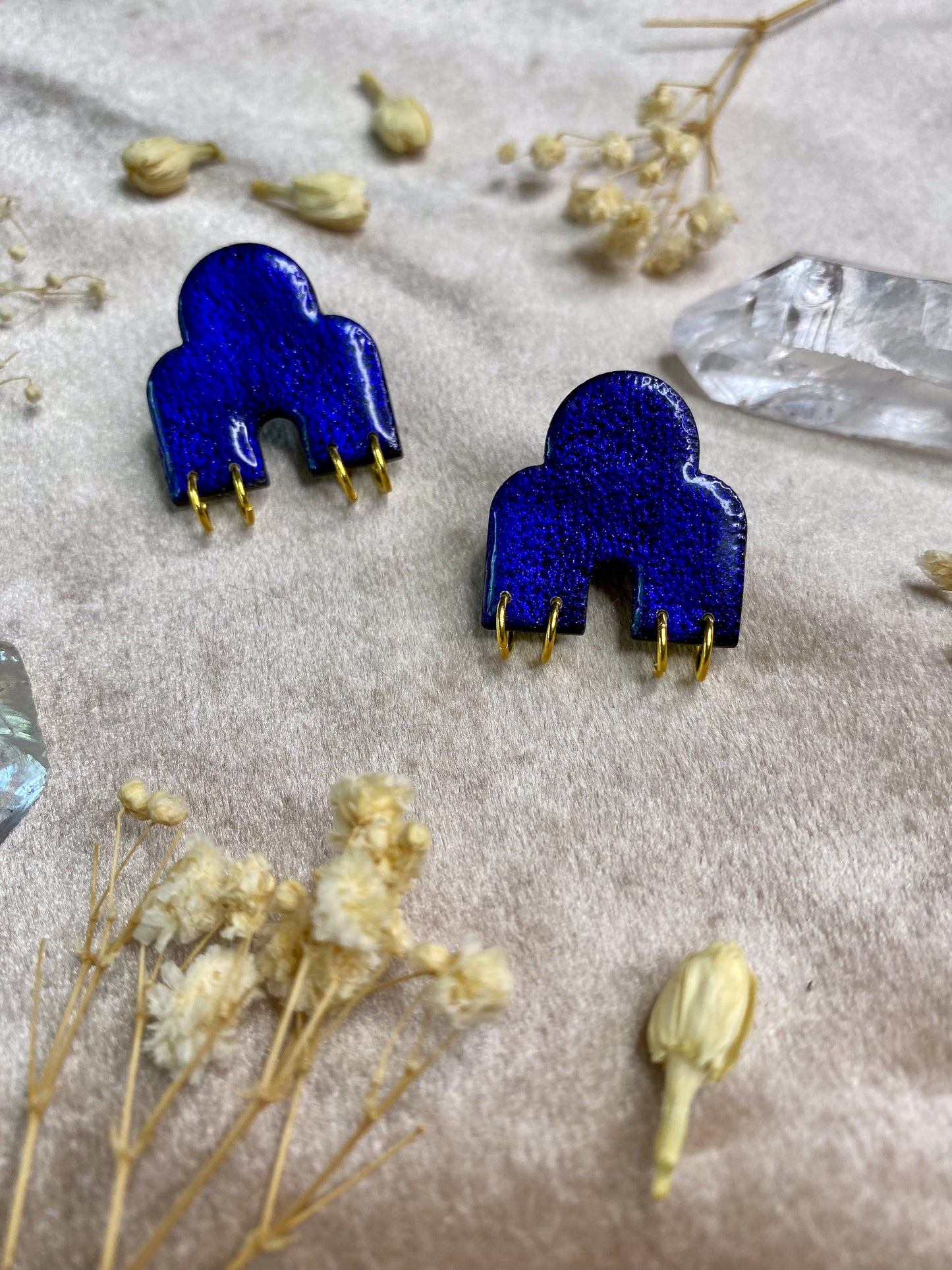 Pierced Color Shift Arch Stud Earrings