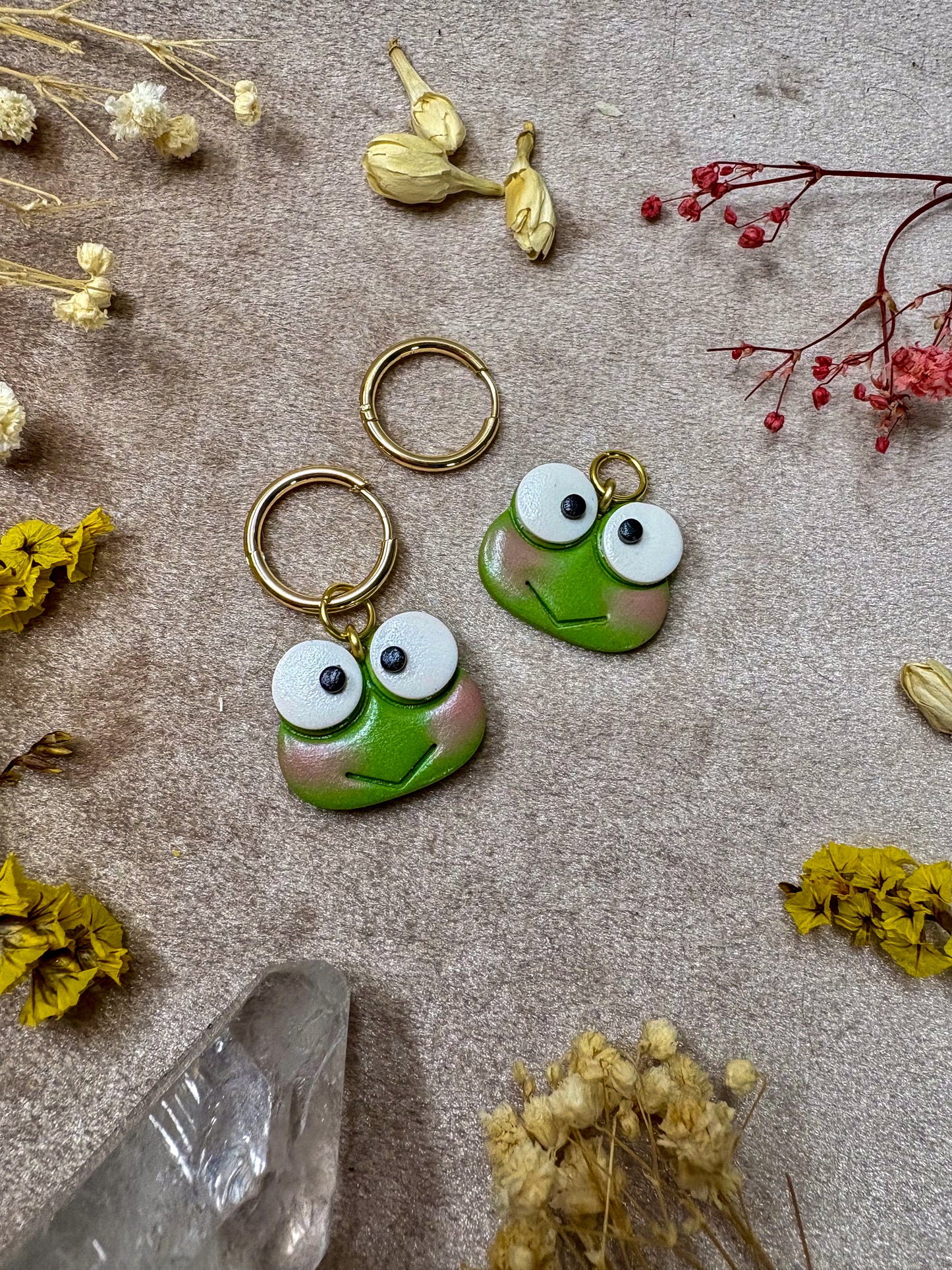 Blushing Frog Charm