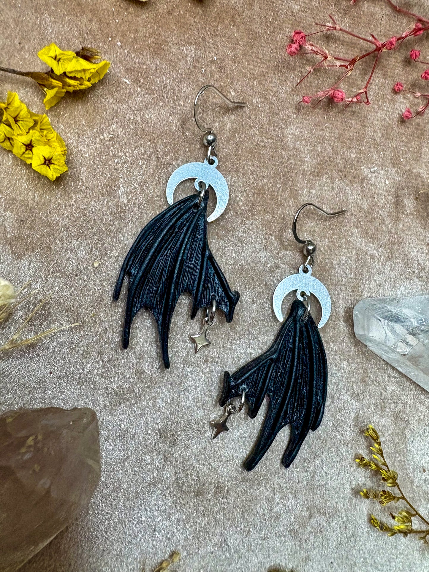 Fallen Fae Wing Earrings - Black