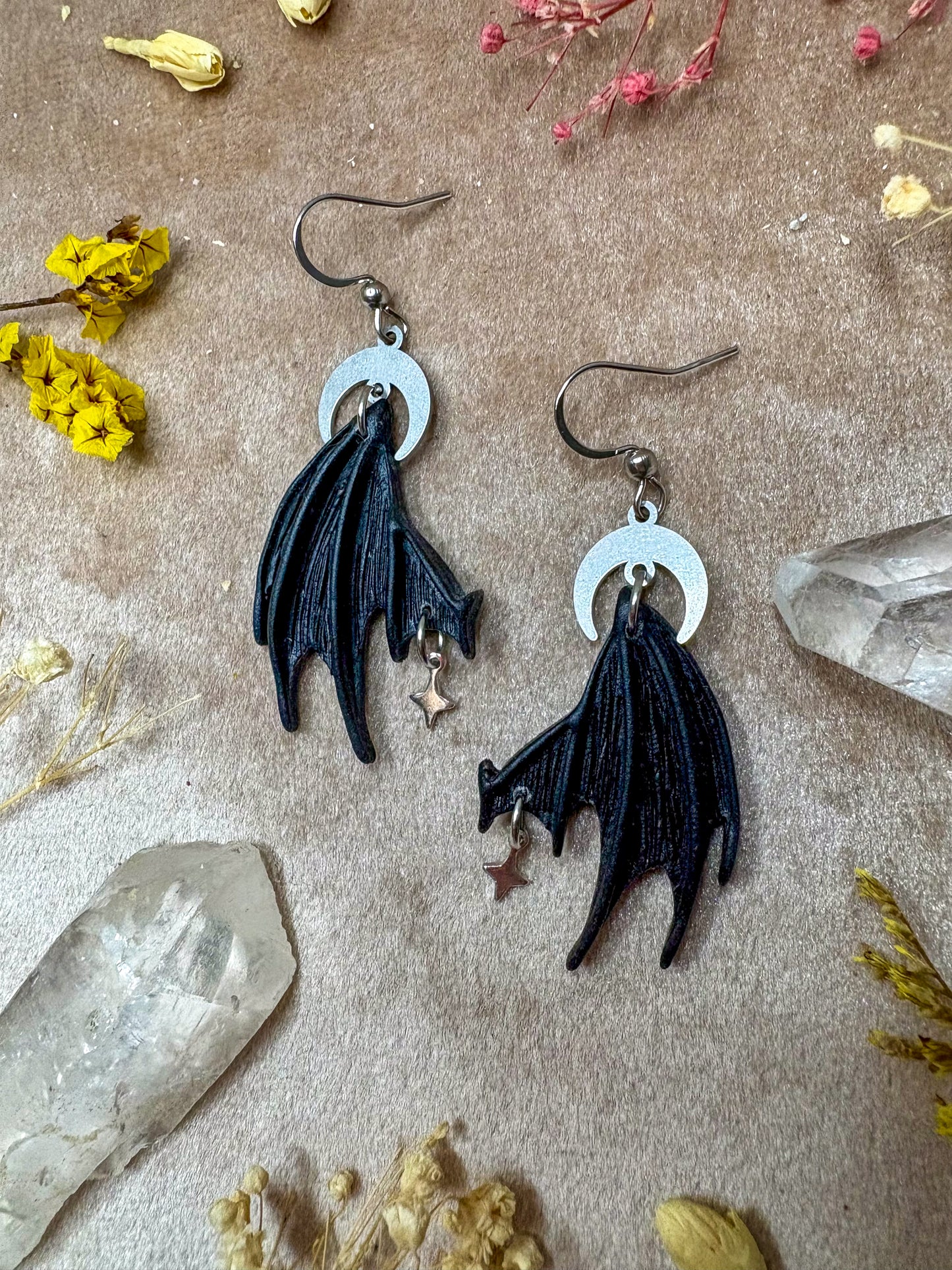 Fallen Fae Wing Earrings - Black