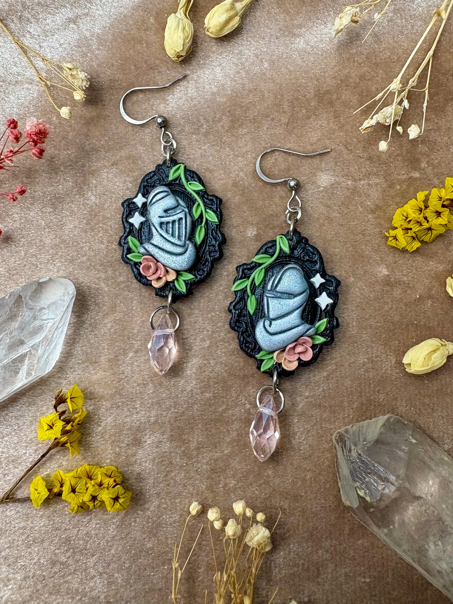 Knight Frame Earrings