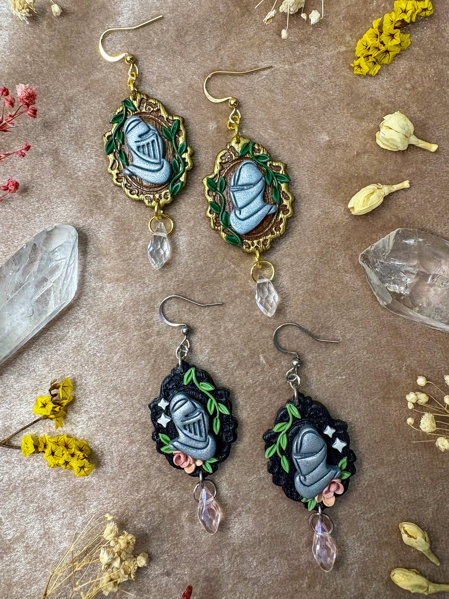 Knight Frame Earrings