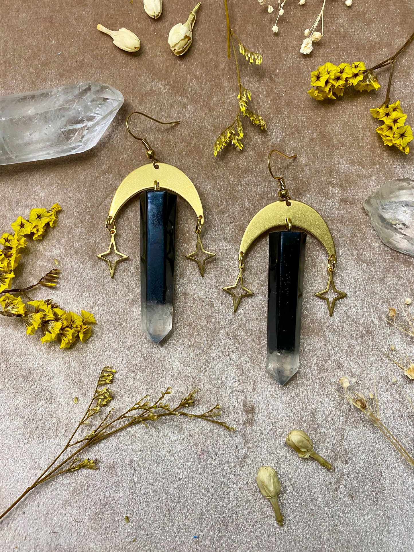 resin onyx crystal dangle earrings