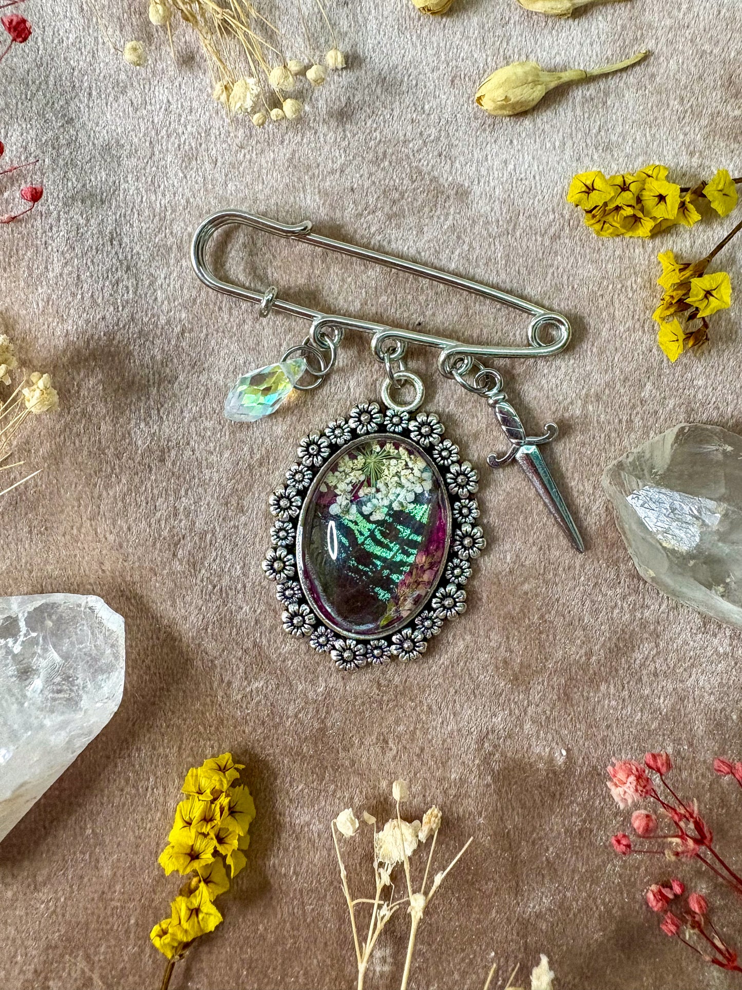 Madagascan Green Sunset Moth Brooch (small silver)