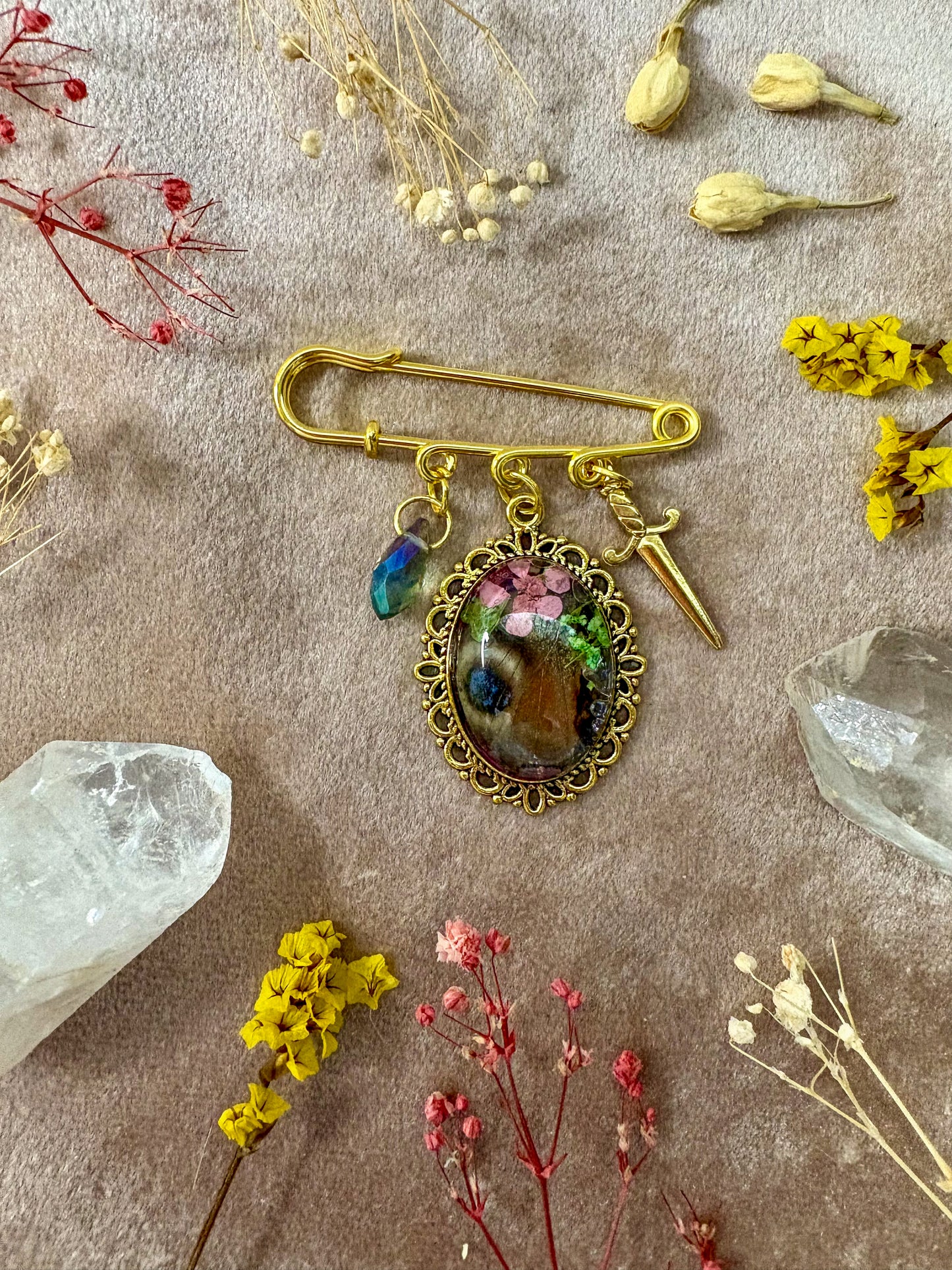 Peacock Pansy Butterfly Brooch (small gold)
