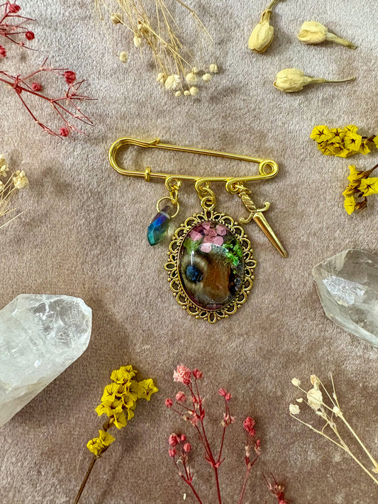 Peacock Pansy Butterfly Brooch (small gold)