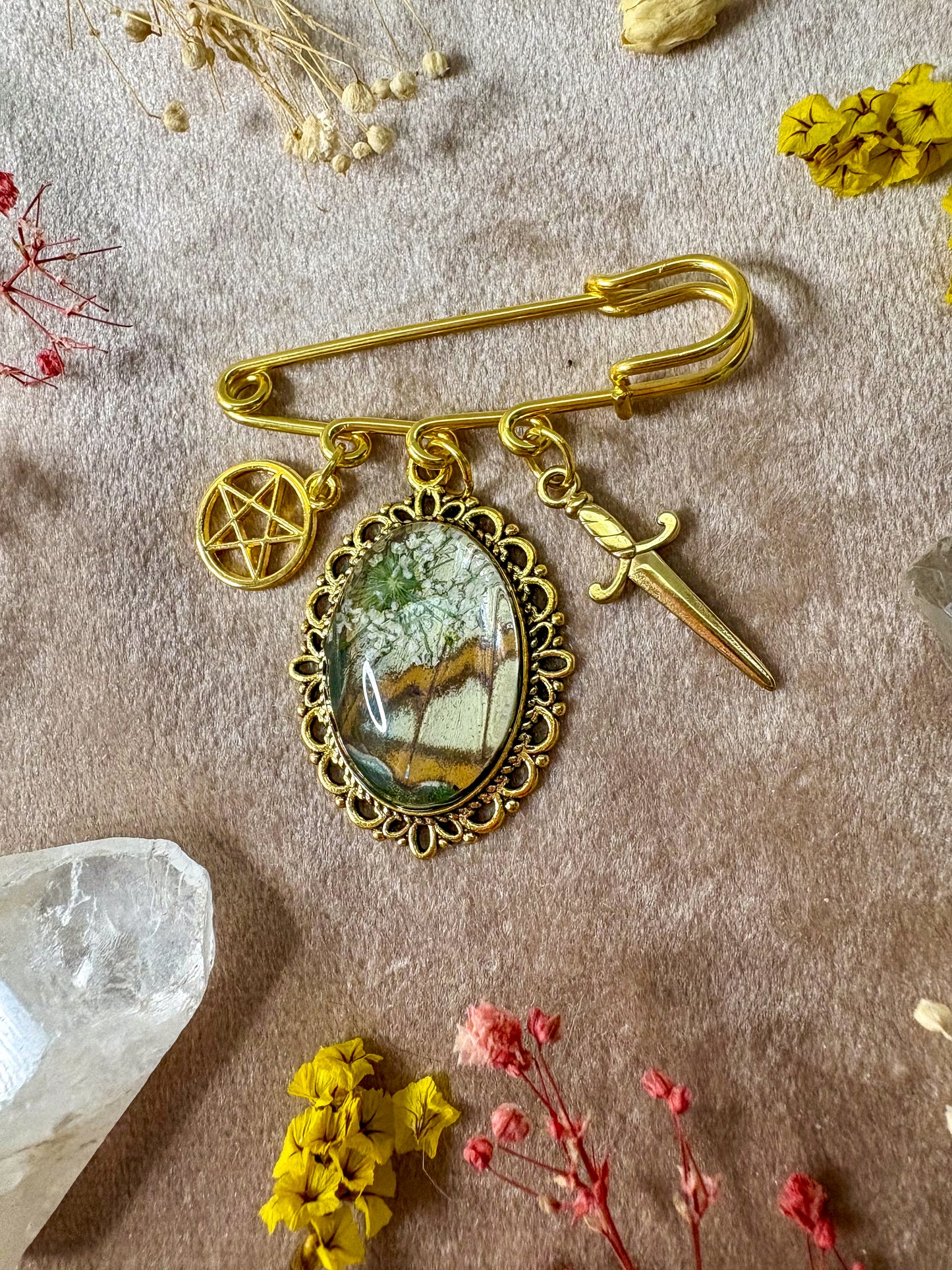 Schrenck's Emperor Brooch (small gold)