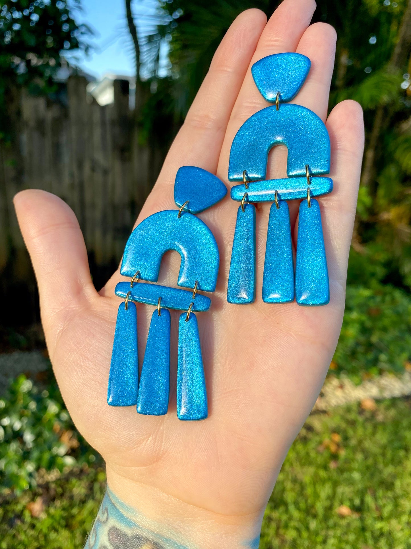 Organic Arch Statement Color Shift (Teal/Blue) Earrings