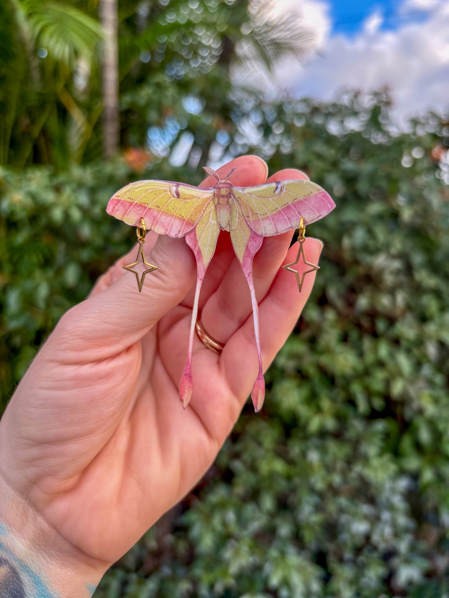 Chinese Moon Moth Detailed Small Hair Clip