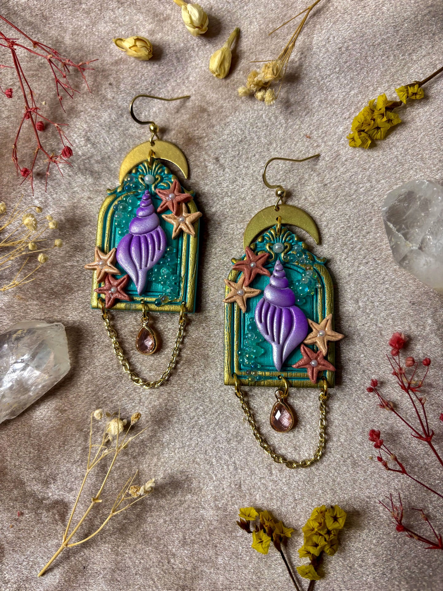 Seashell Bubble Frame Earrings