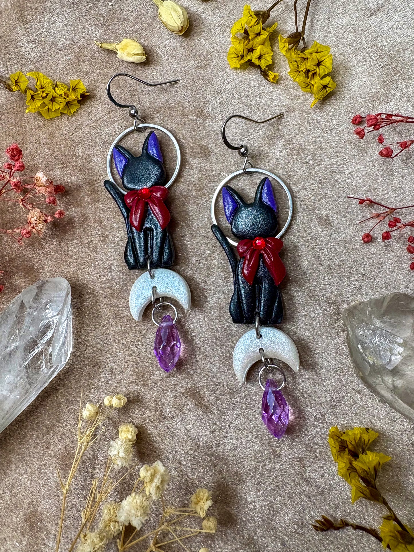 Messenger Kitty Earrings