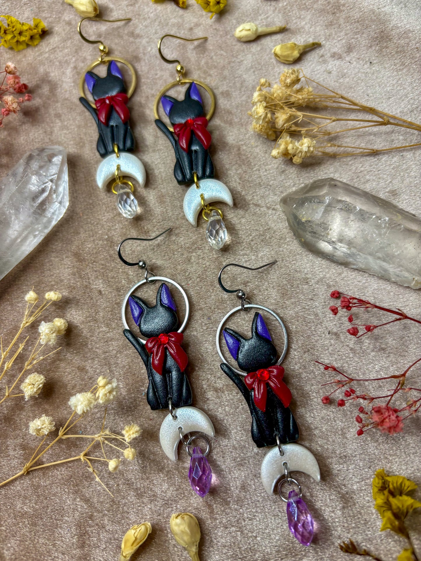 Messenger Kitty Earrings
