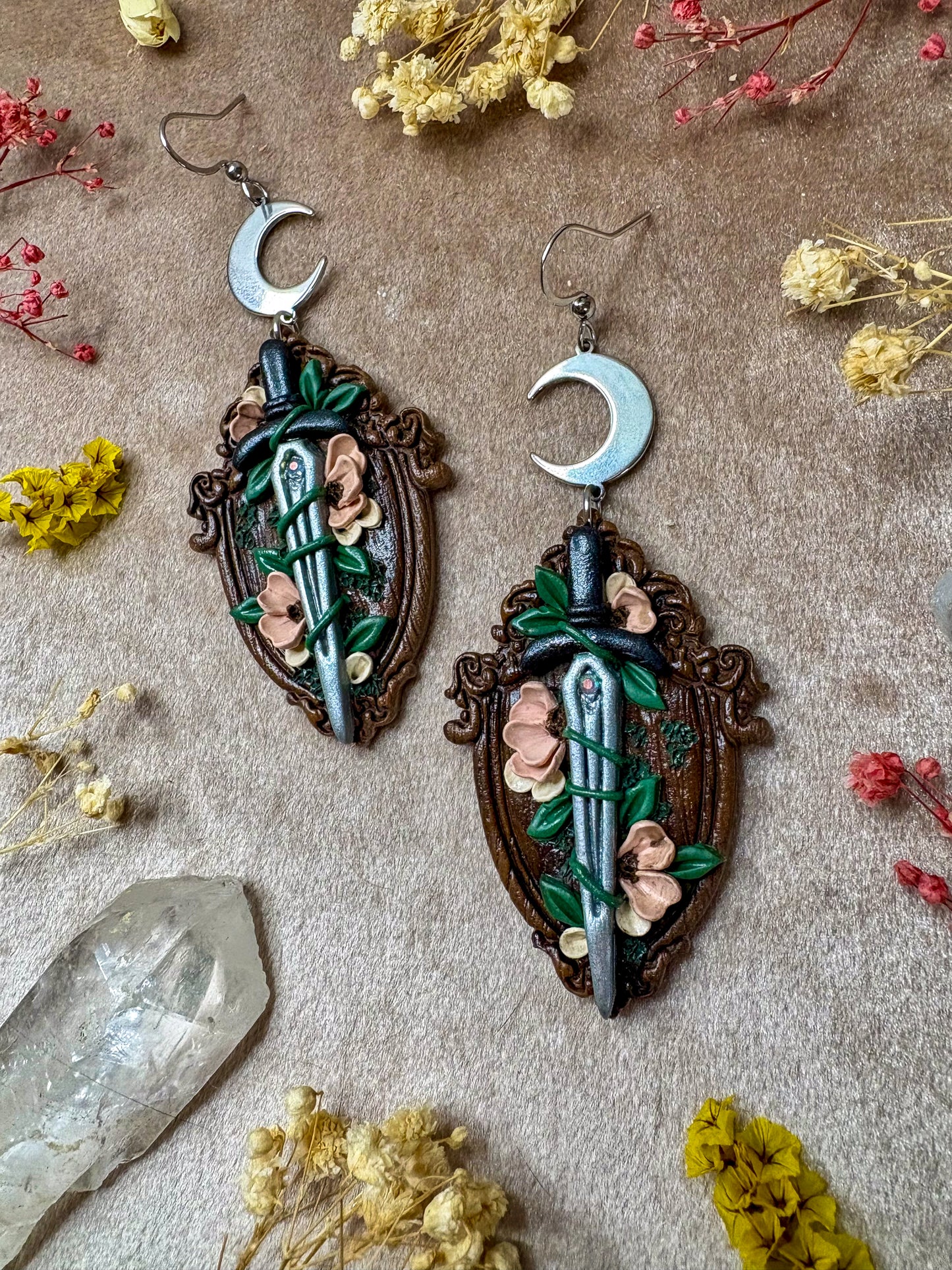 Floral Sword Frame Earrings (Silver)