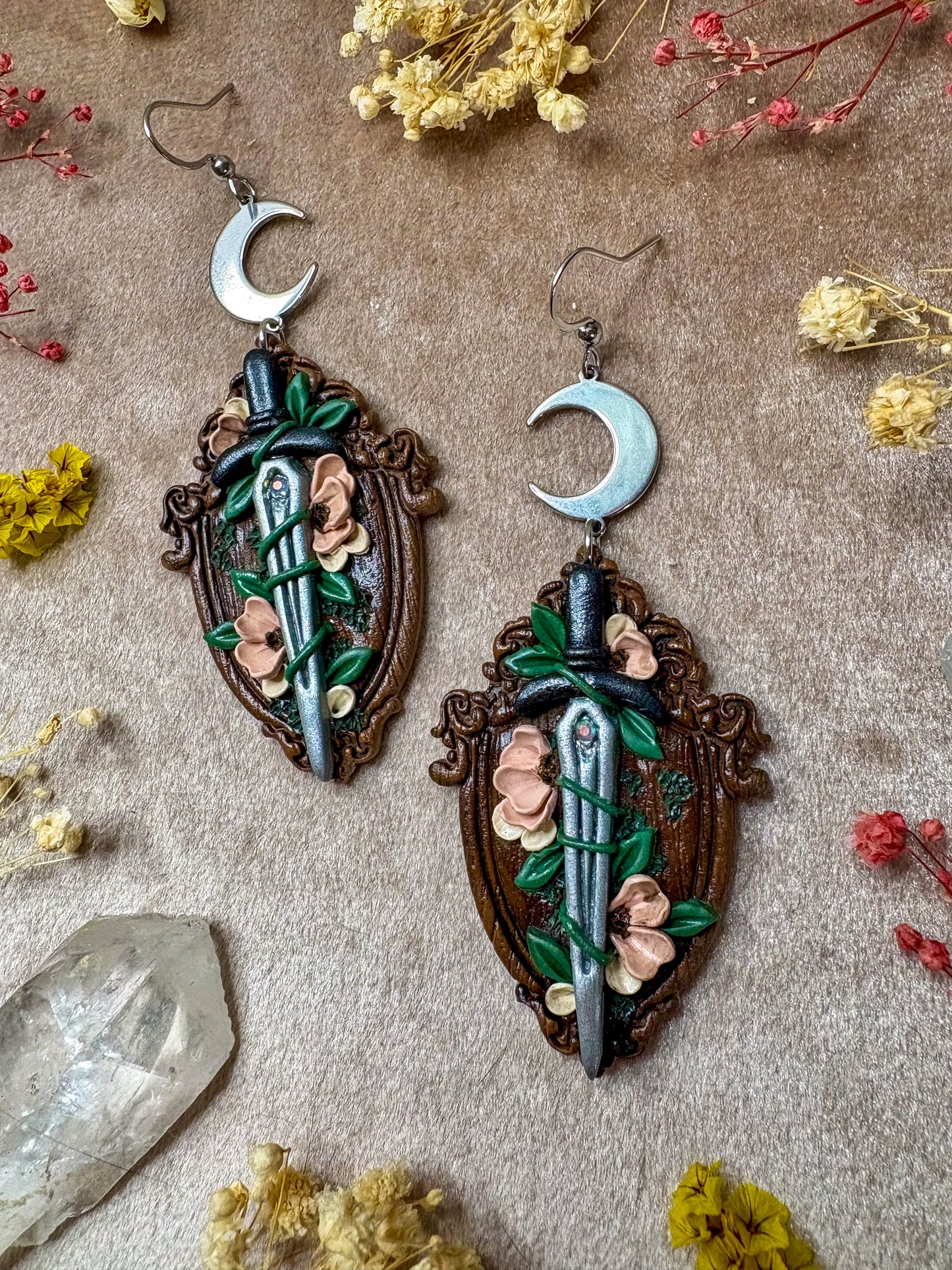 Floral Sword Frame Earrings (Silver)