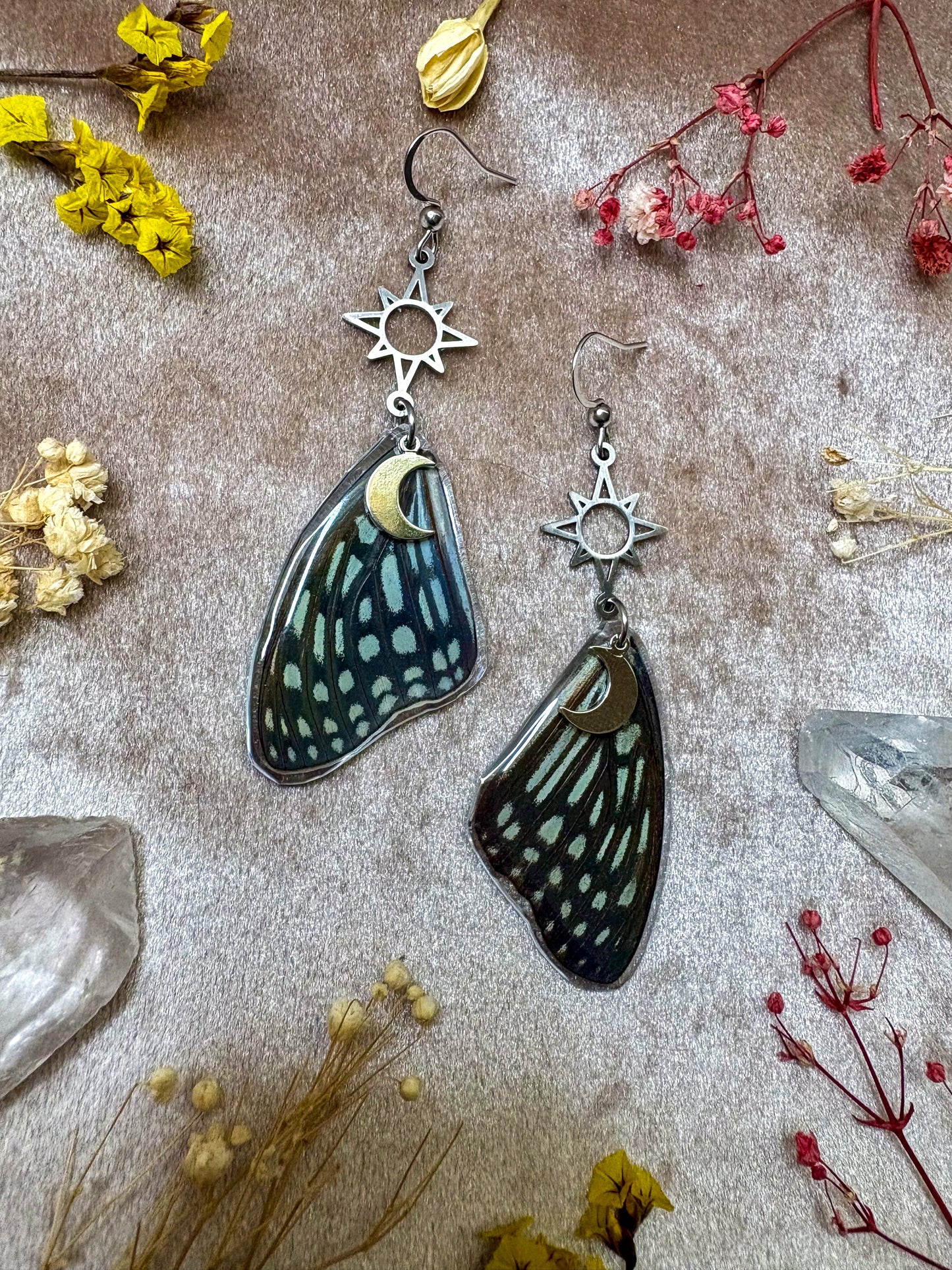 Red Ring Skirt Butterfly Earrings (Top Wings)