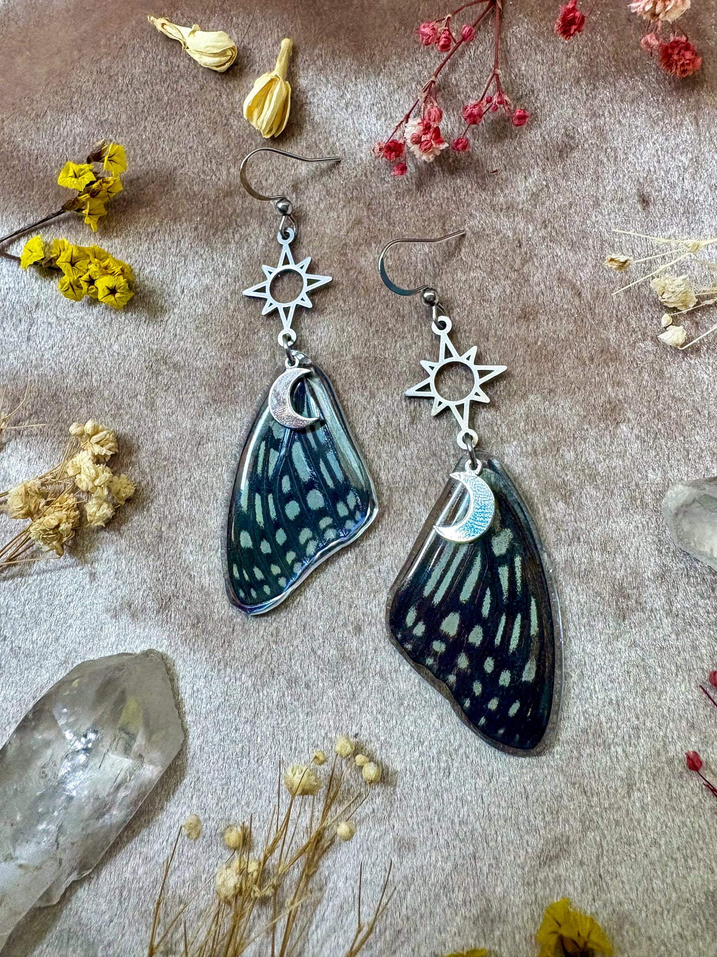Red Ring Skirt Butterfly Earrings (Top Wings)