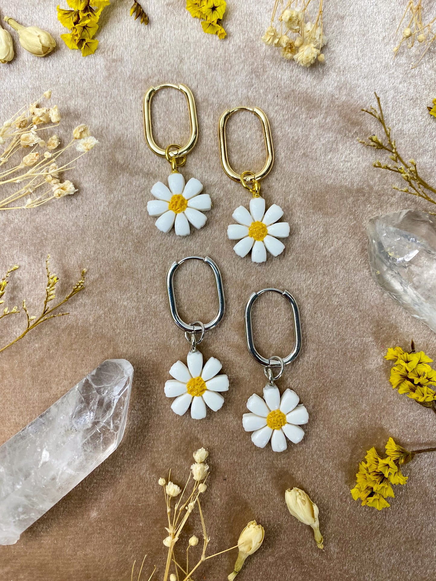 polymer clay daisy charm for bracelet and earrings