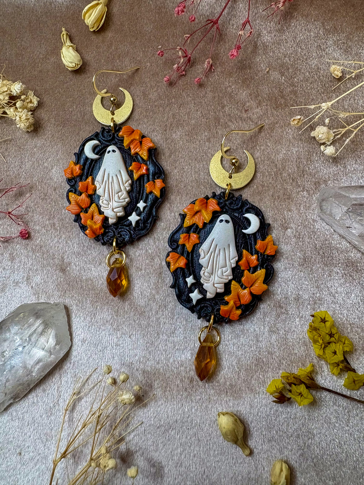 Leafy Ghost Frame Earrings
