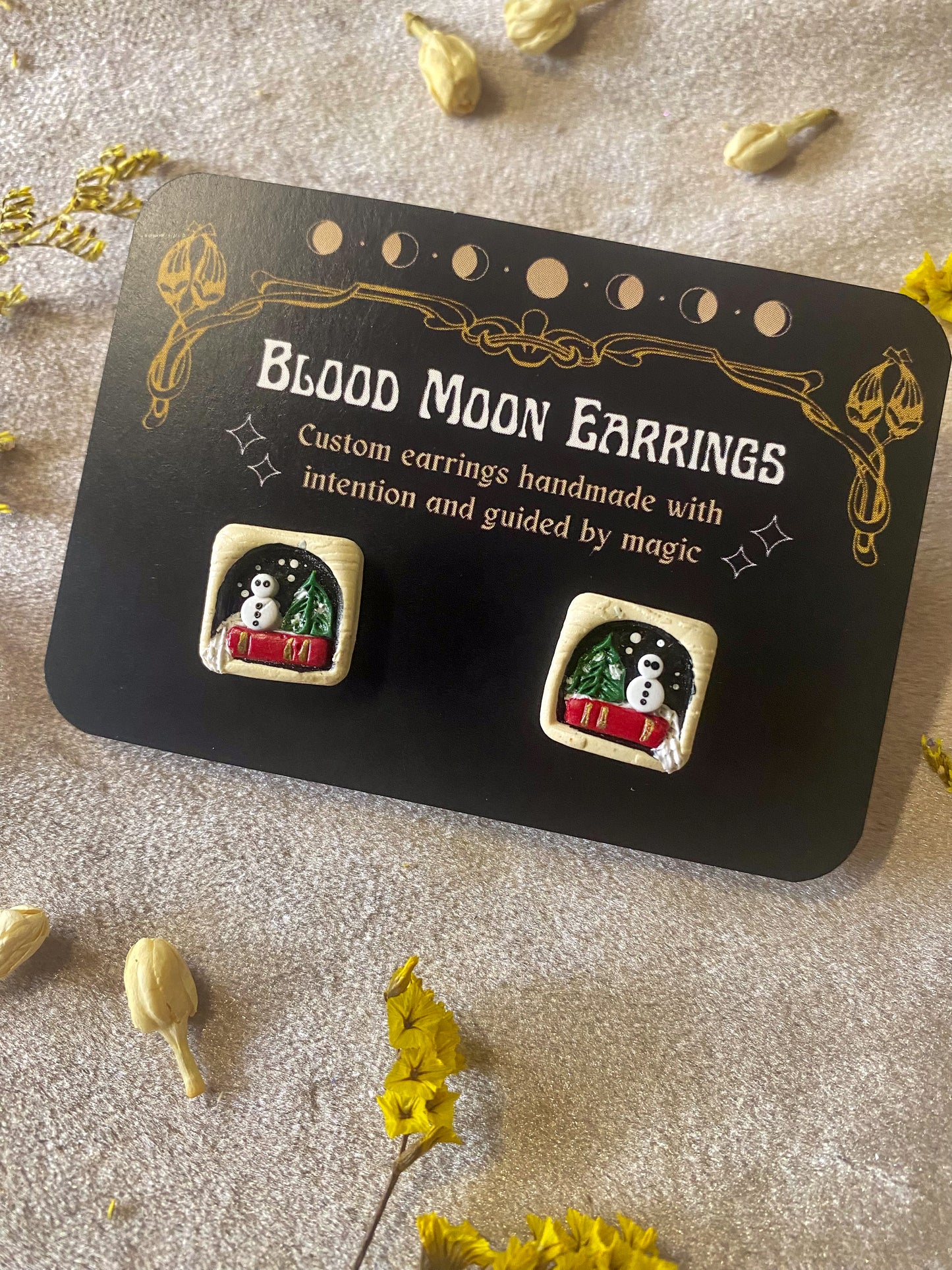 Snowman's Corner Stud Earrings