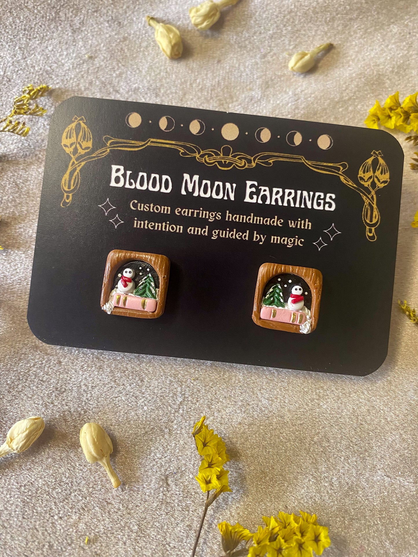 Snowman's Corner Stud Earrings