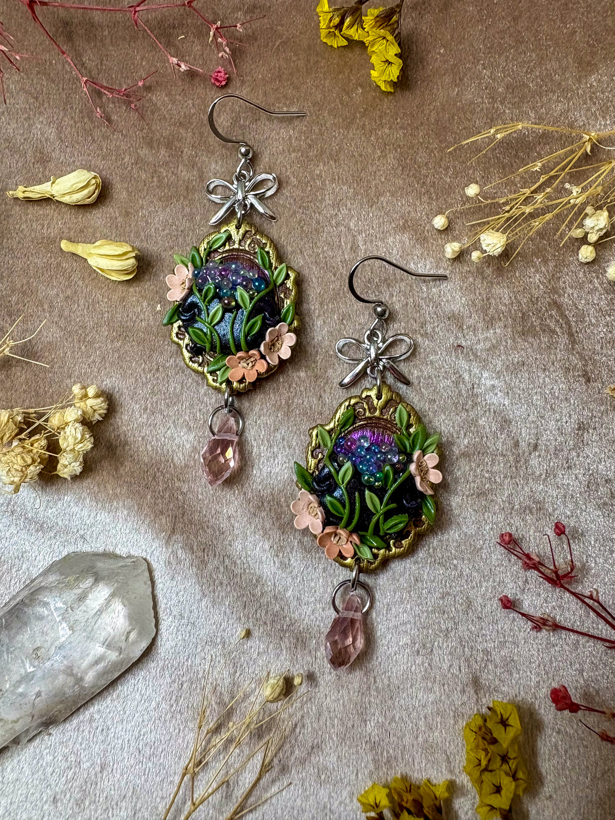 Cauldron Frame Earrings