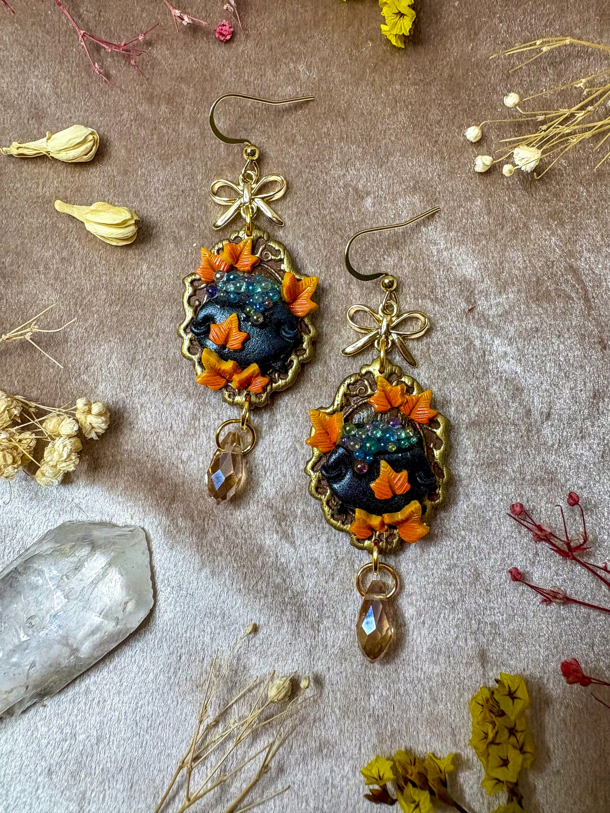 Cauldron Frame Earrings
