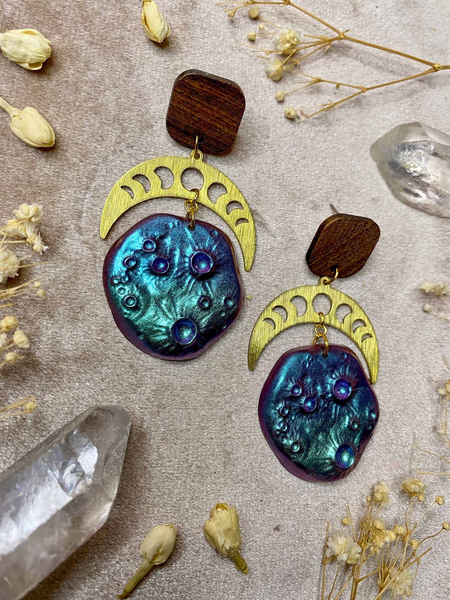 Color-shifting Comet Earrings