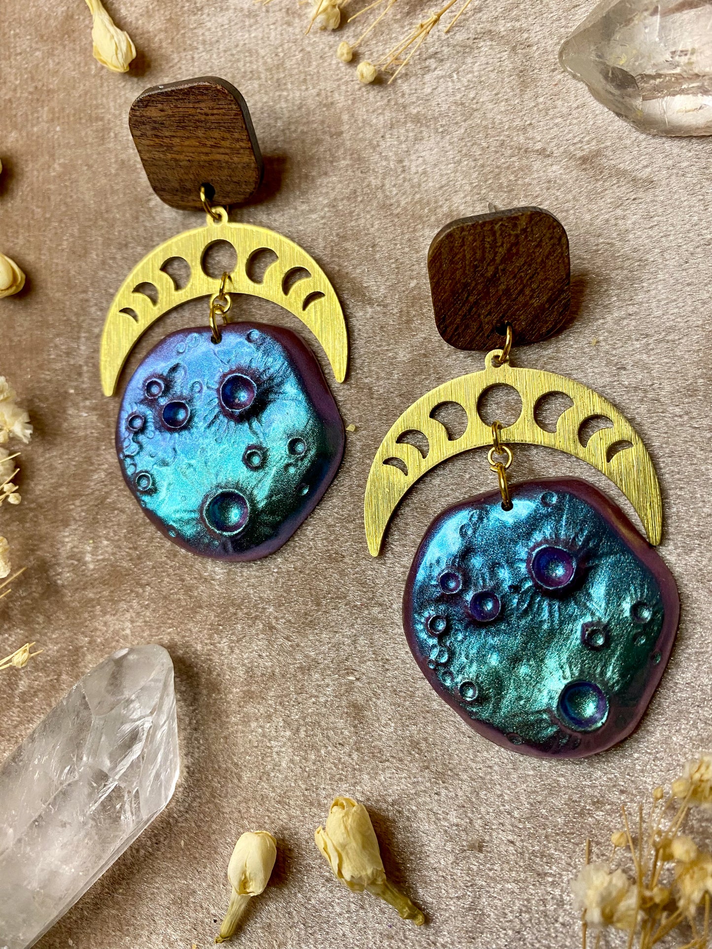 Color-shifting Comet Earrings