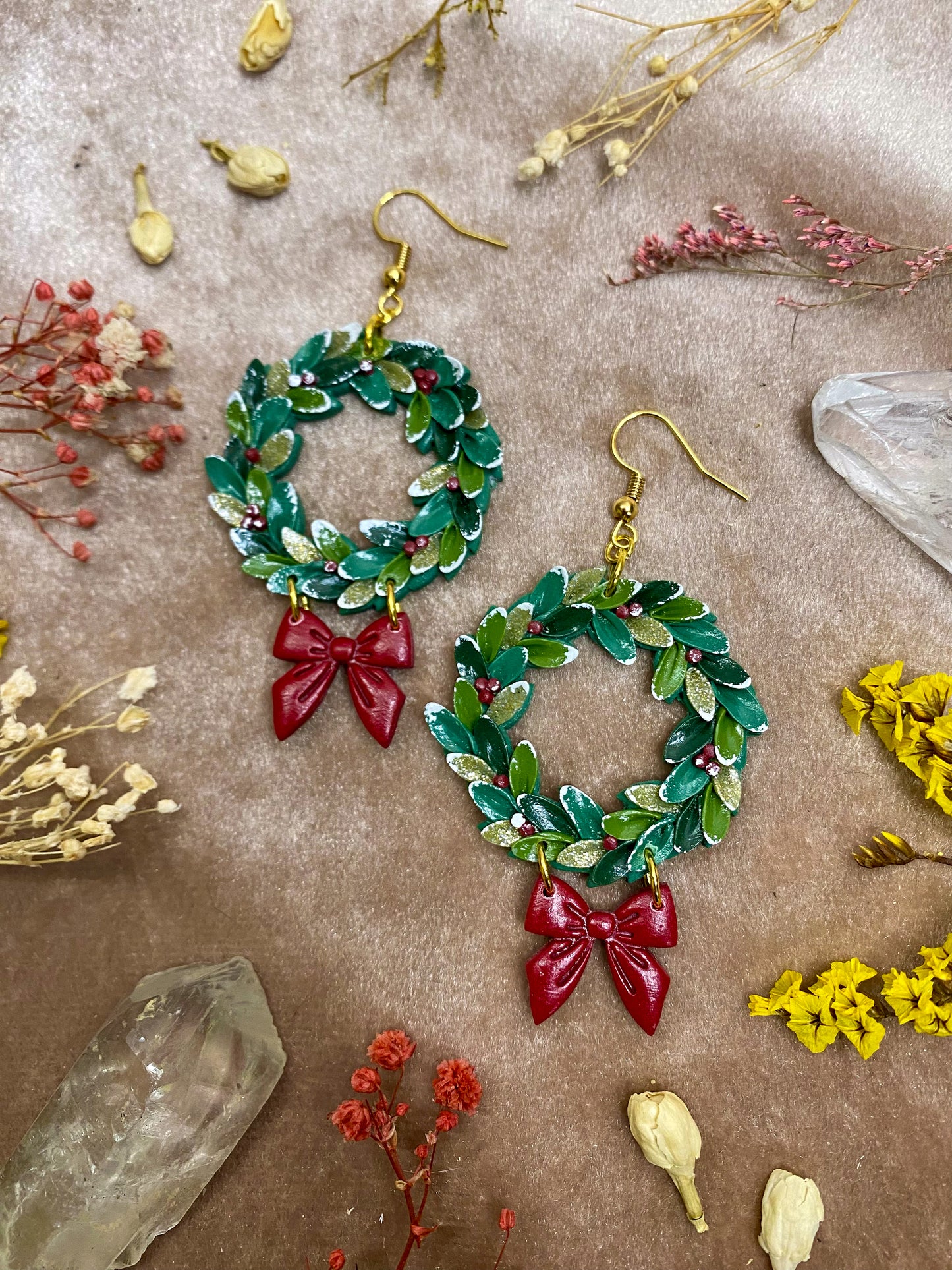 Snowy Wreath Earrings