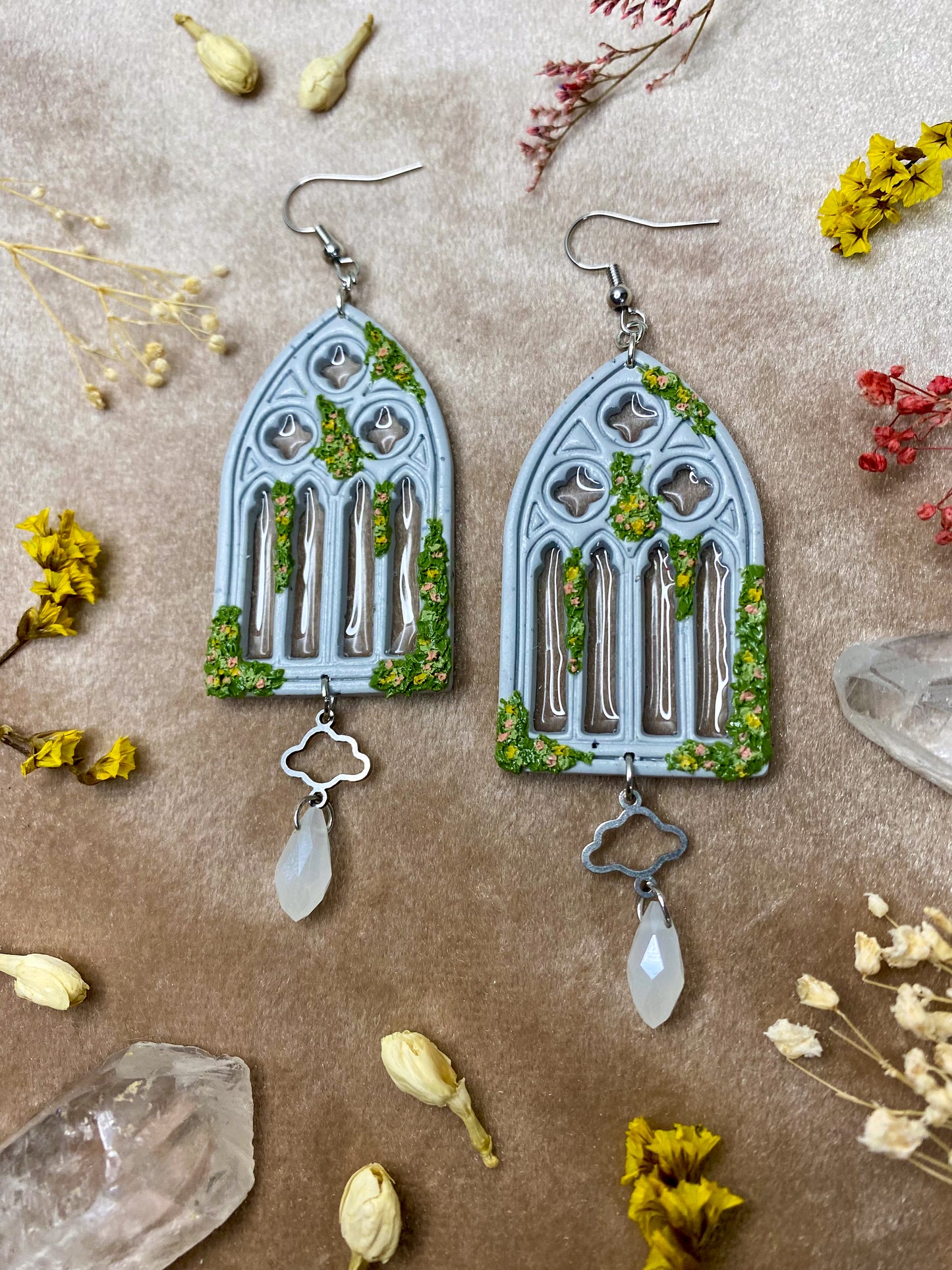 Clear Glass Gothic Window Earrings