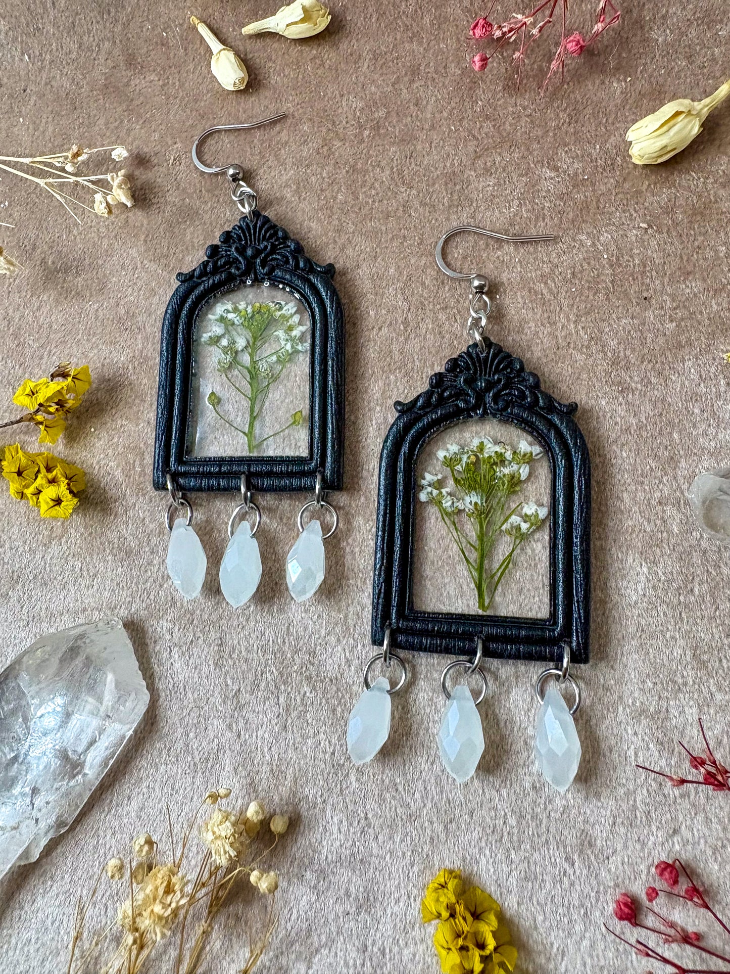Black Wildflower Arch Frame Earrings