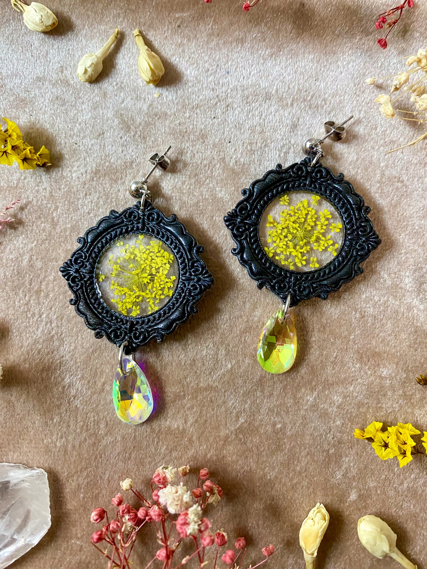 Round Floral Black Frame Earrings