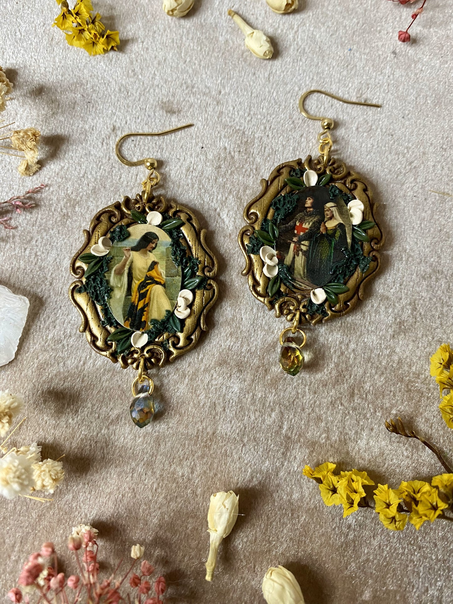 Medieval Couple Frame Earrings