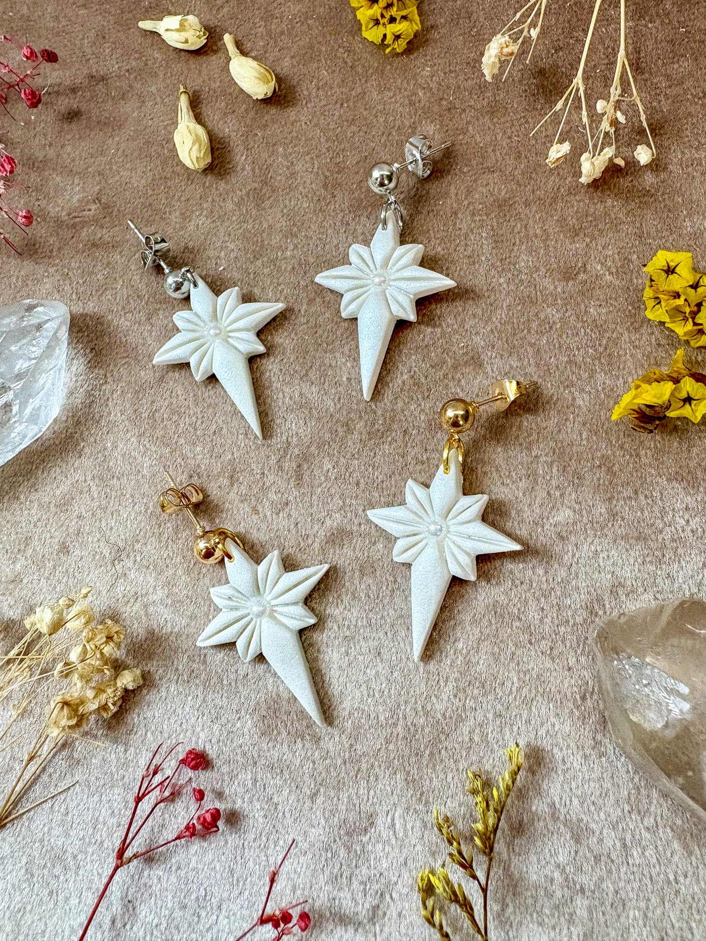 Pearly North Star Midi Dangle